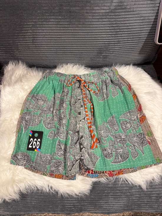 Handmade Pants - 266 KANTHA Shorts 16-20” Waist REVERSABLE wearable Art Lightweight size friendly